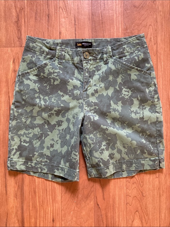 Lee Pants - Lee Olive Floral Camo Bermuda Shorts